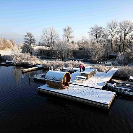 Pean-Buiten Waterlodges Nes  Esterno foto