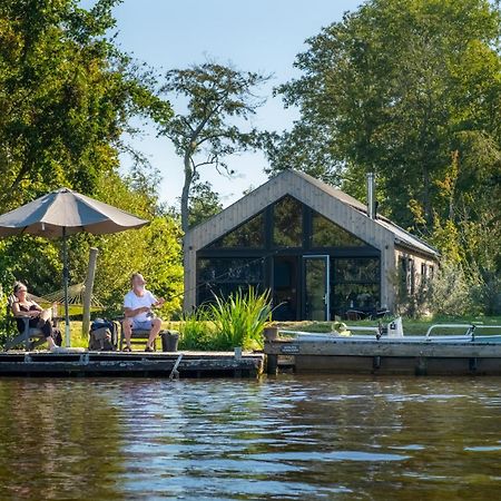 Pean-Buiten Waterlodges Nes  Esterno foto