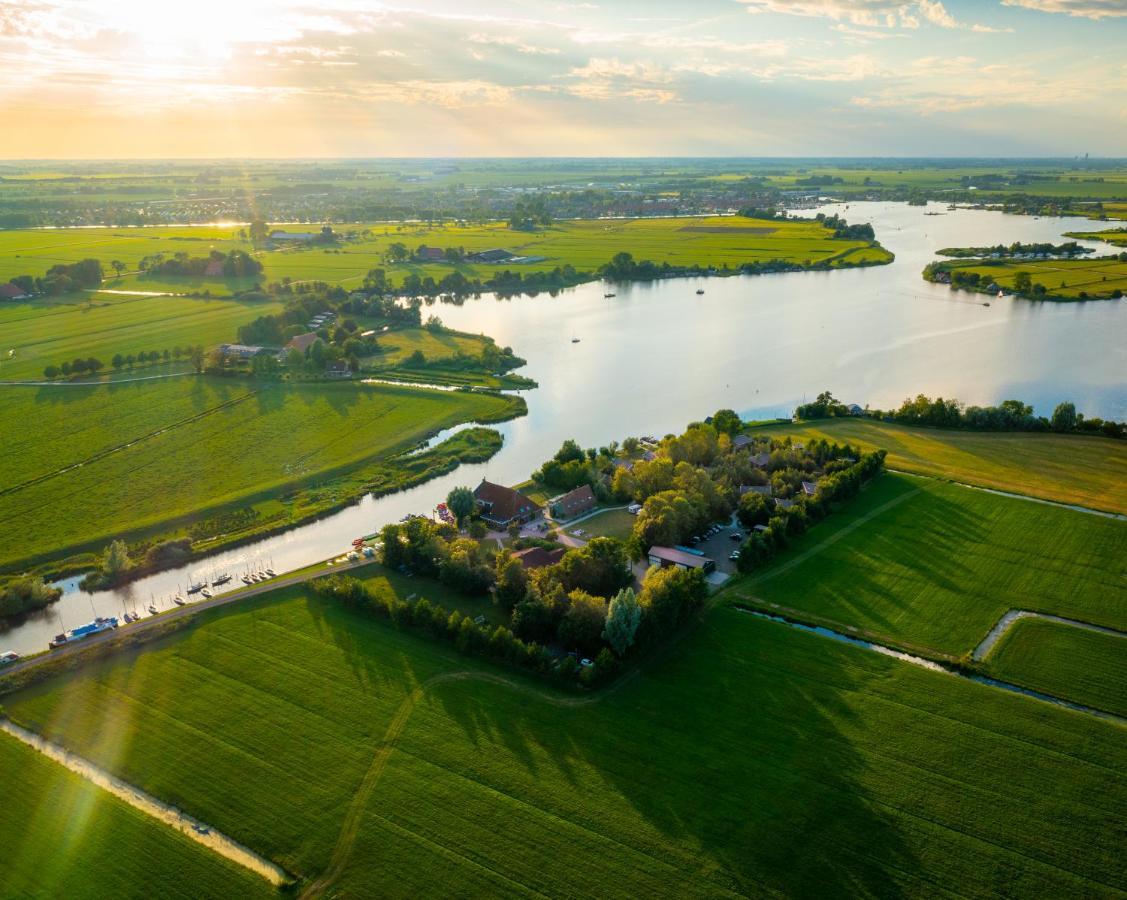 Pean-Buiten Waterlodges Nes  Esterno foto