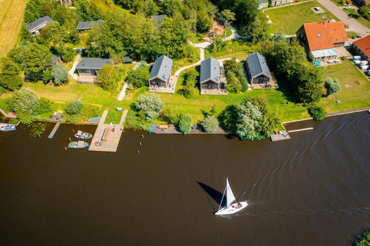 Pean-Buiten Waterlodges Nes  Esterno foto