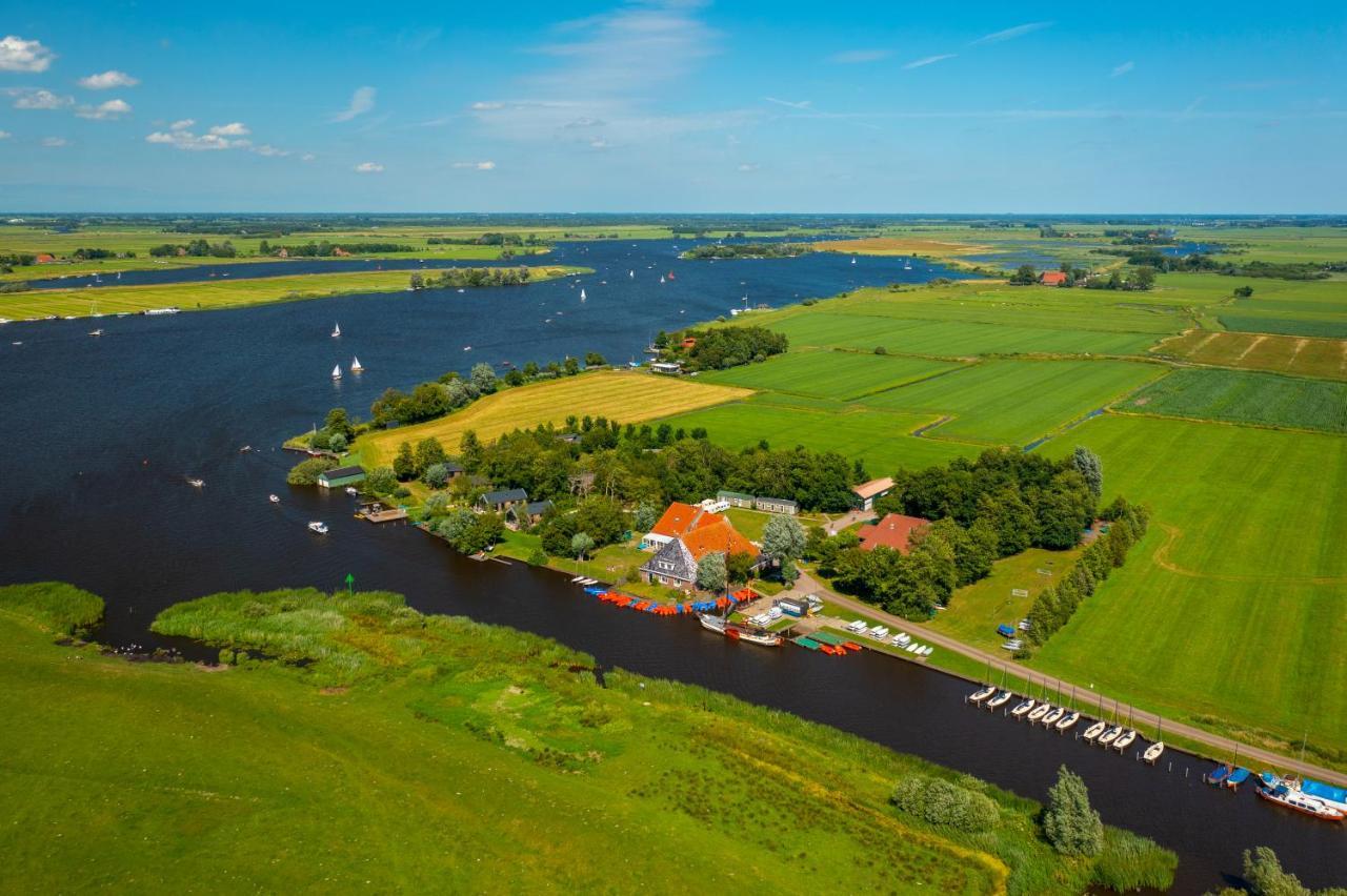 Pean-Buiten Waterlodges Nes  Esterno foto