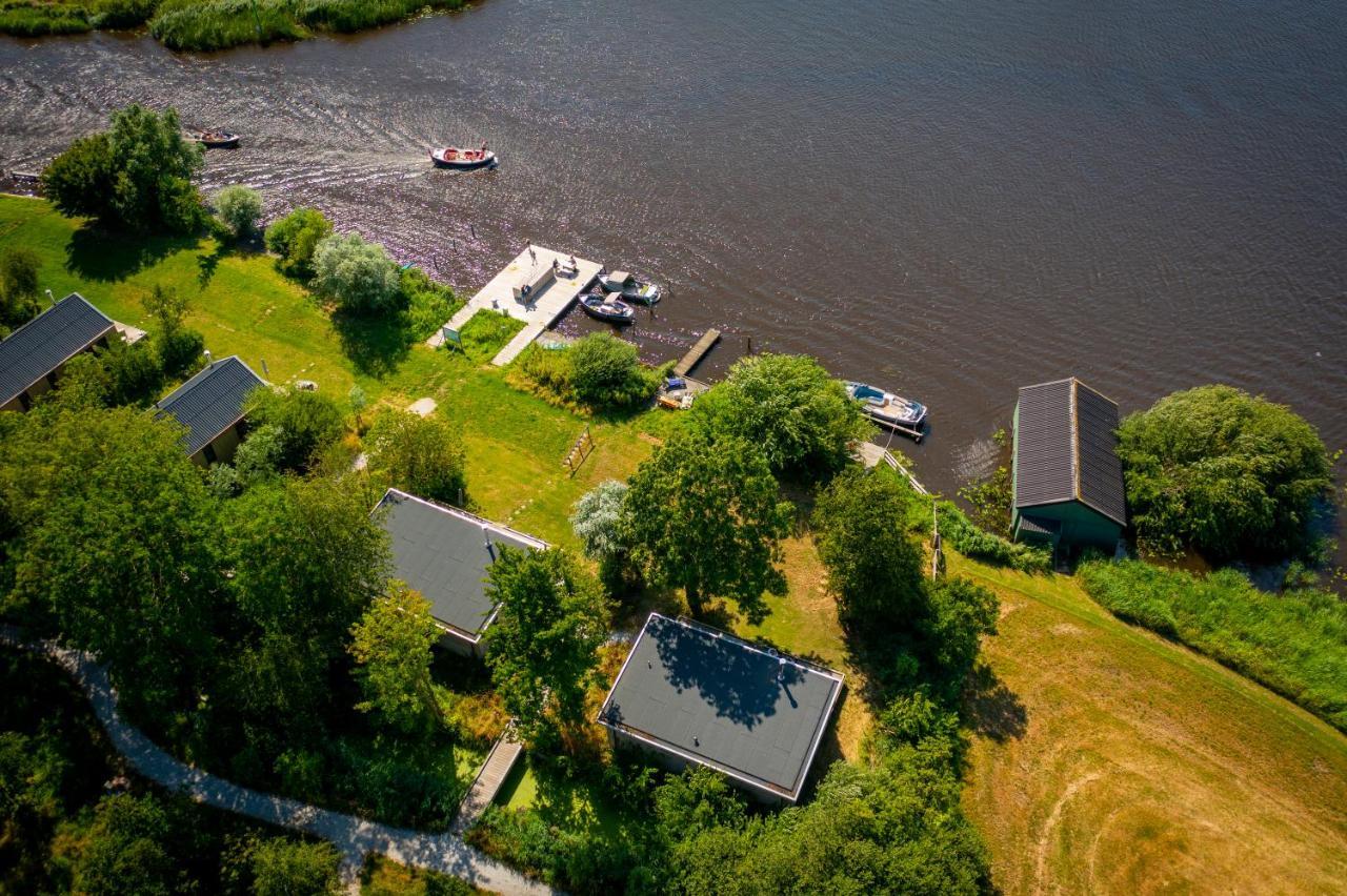 Pean-Buiten Waterlodges Nes  Esterno foto