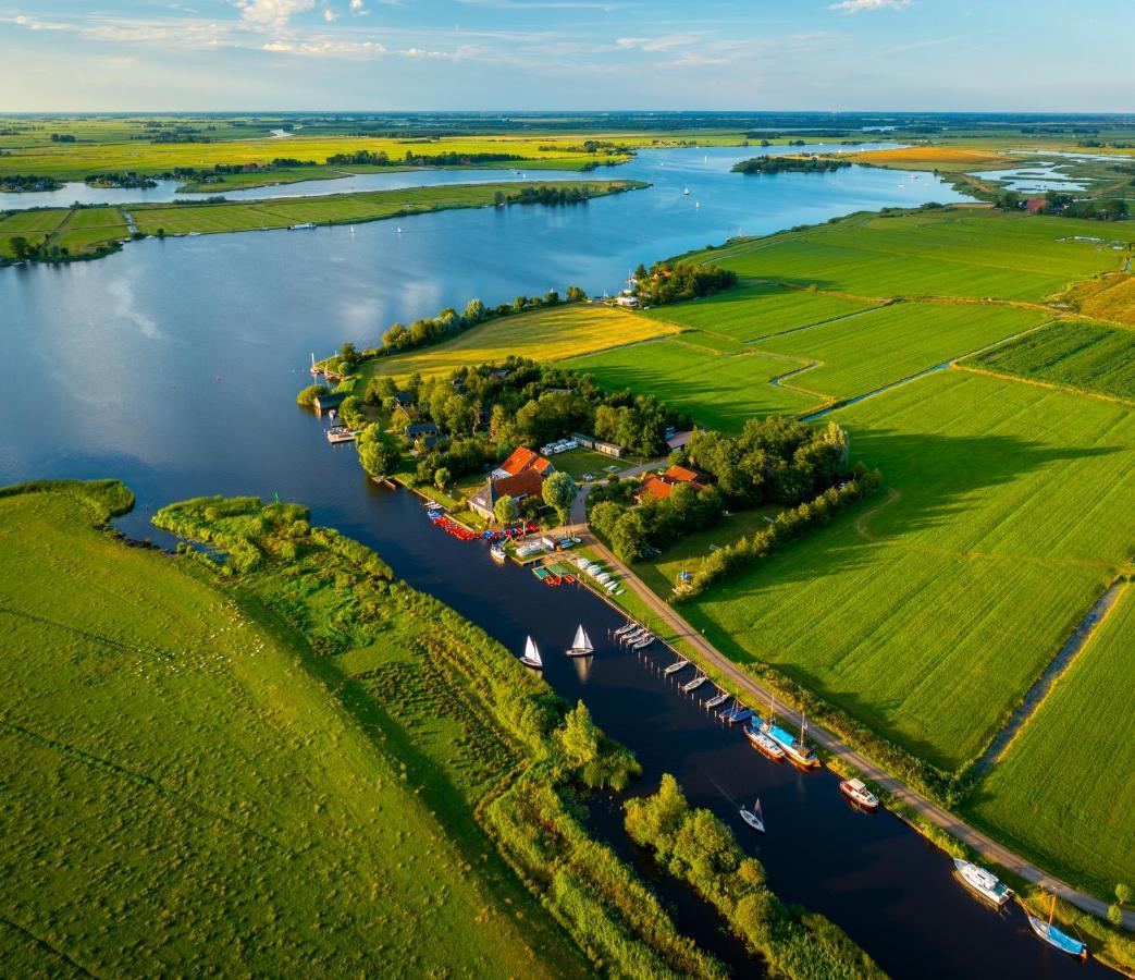 Pean-Buiten Waterlodges Nes  Esterno foto