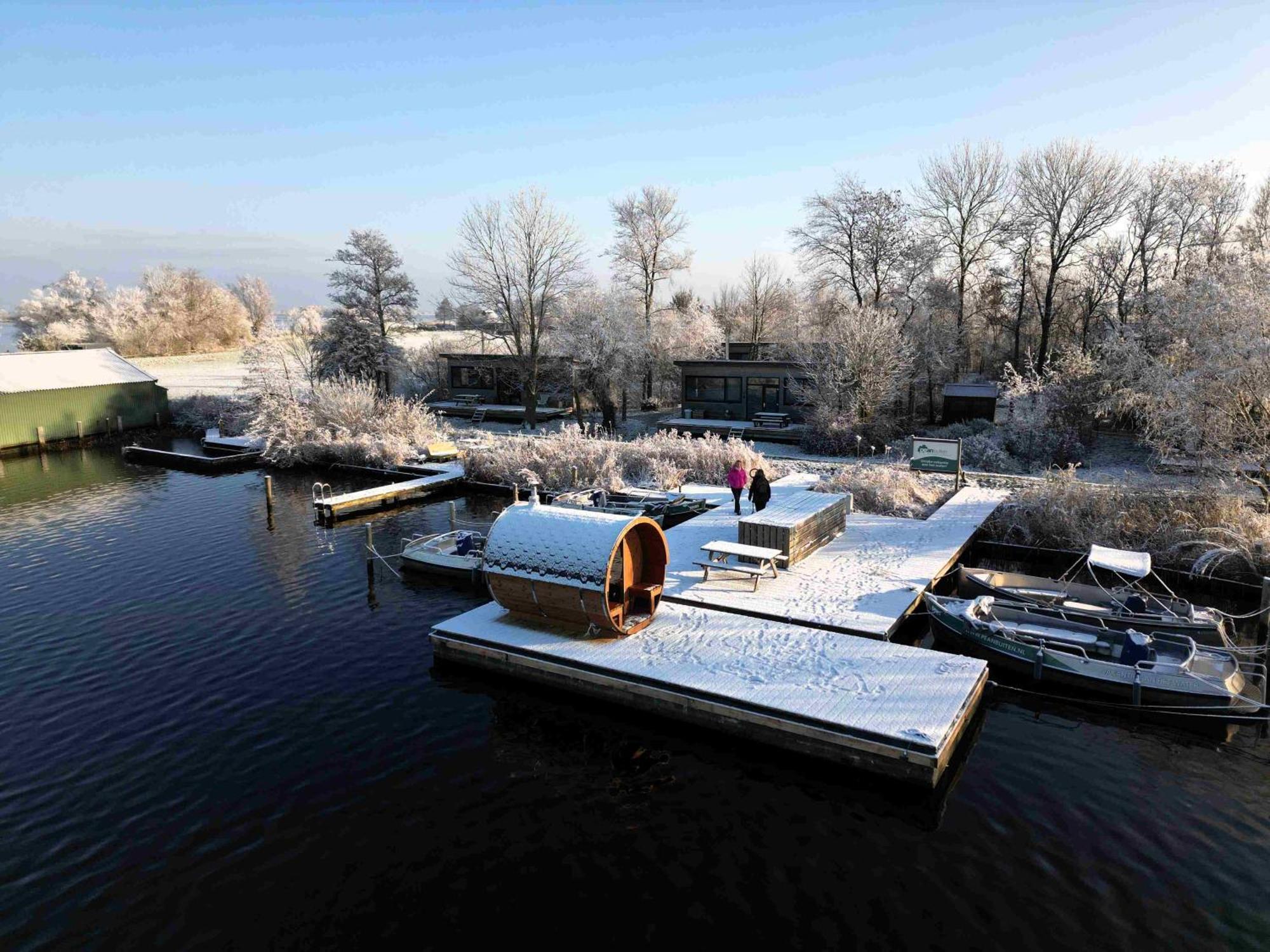 Pean-Buiten Waterlodges Nes  Esterno foto