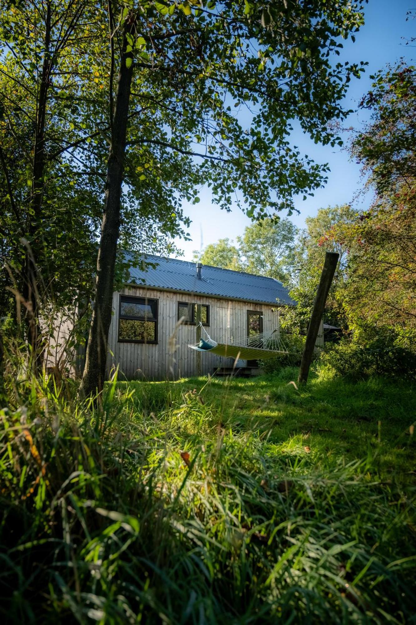 Pean-Buiten Waterlodges Nes  Esterno foto