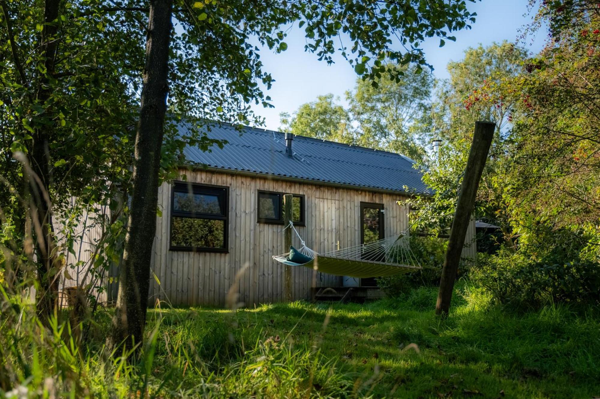 Pean-Buiten Waterlodges Nes  Esterno foto